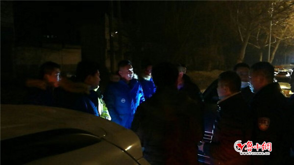 淄博80岁老人骑车外出失联 蓝天救援队深夜搜寻成功营救