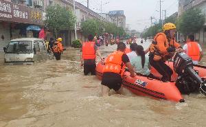 淄博市城际救援队与当地应急力量共同开展救援工作.jpg