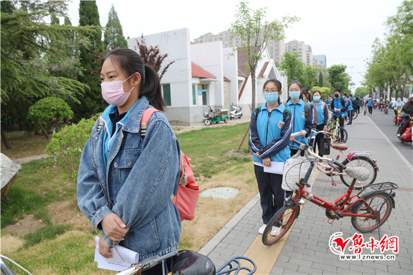 淄博十一中初四学生开学复课侧记