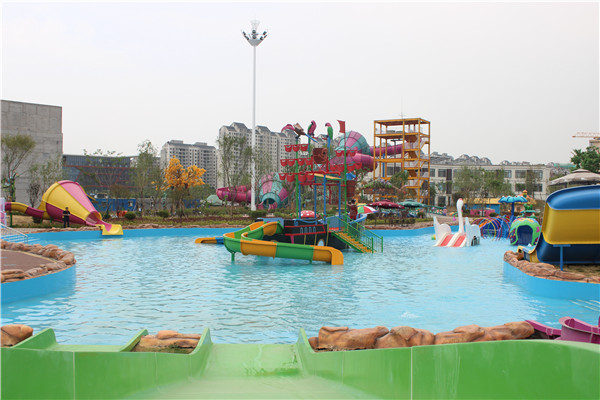 鲁中顶级水乐园 开启狂欢嘉年华 红莲湖885水世界盛大开园酷爽今夏