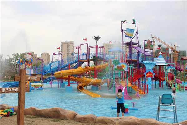 鲁中顶级水乐园 开启狂欢嘉年华 红莲湖885水世界盛大开园酷爽今夏